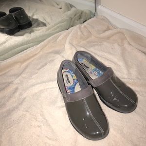 9.5 Women’s Grey’s Anatomy by SoftWalk Gray